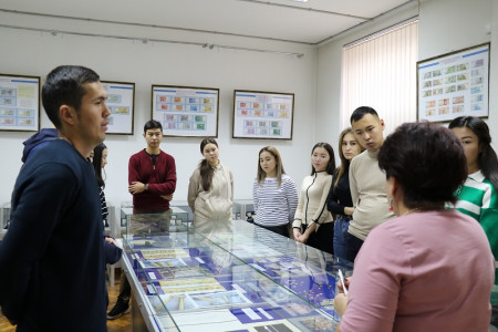 4 ноября студенты 3-го курса Международного университета Кыргызстана посетили Нумизматический музей Национального банка КР.
