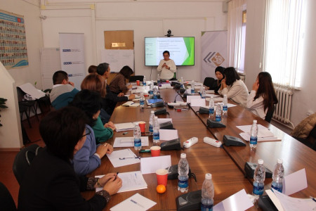 В городе Каракол проведен тренинг по финансовой грамотности