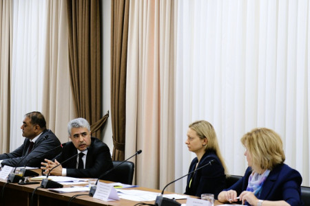 Чолпон-Ата шаарында Финансылык кызмат көрсөтүүлөрдү керектөөчүлөрдүн укуктарын коргоо жана финансылык жеткиликтүүлүк боюнча консультативдик кеңештин XVI отуруму болуп өттү